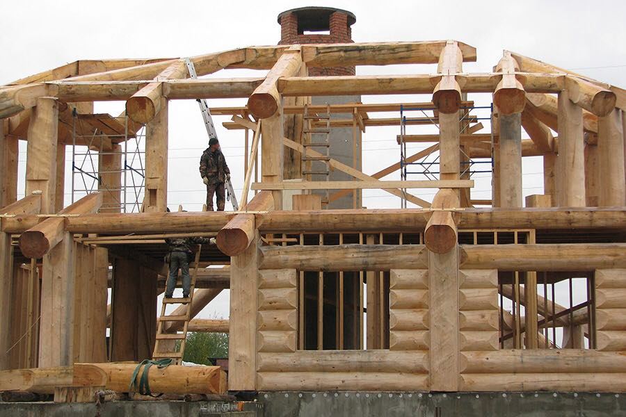 Двухэтажный дом в технике post&beam