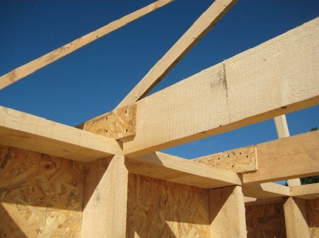 Балки перекрытия чердака